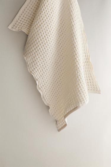 WAFFLE-KNIT TEA TOWEL - Oyster-white by Zara
