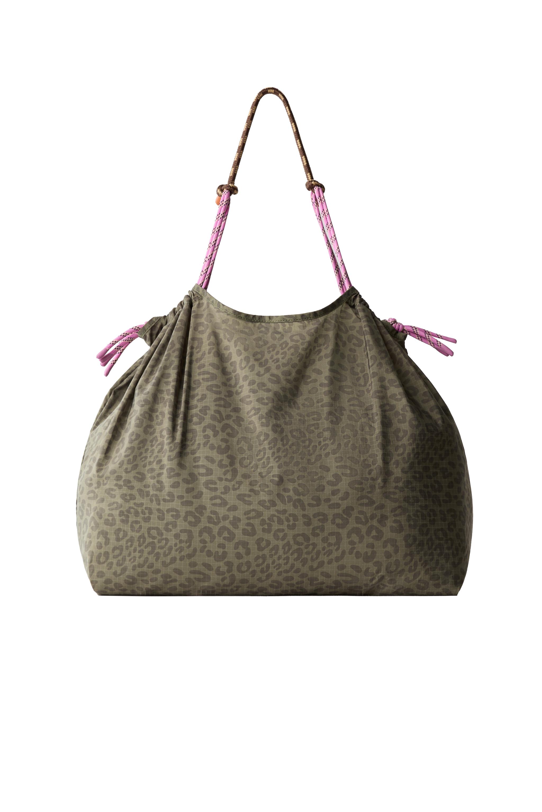 sophie hulme バッグ レオパード　ZARA birthdaybash レオパード柄 バッグ Zara | TikTok
