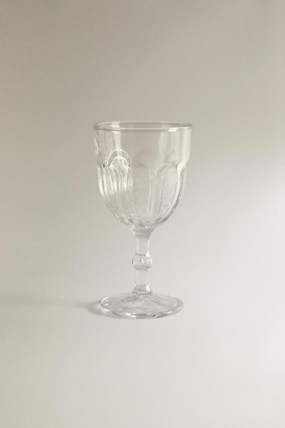 RAISED DESIGN FLORAL WINE GLASS