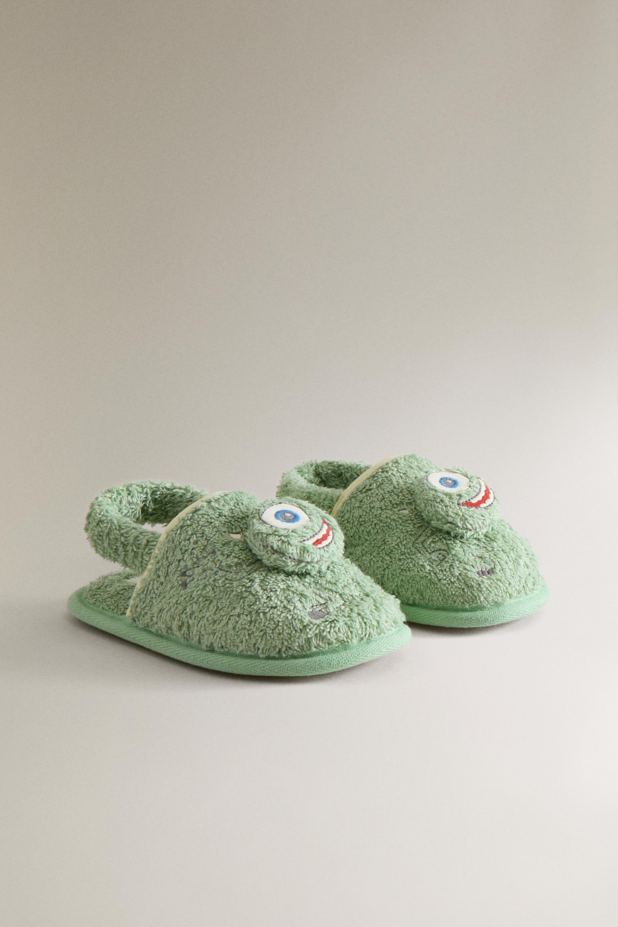 KIDS' MONSTERS, INC. ©DISNEY/PIXAR TERRY BATH SLIPPERS