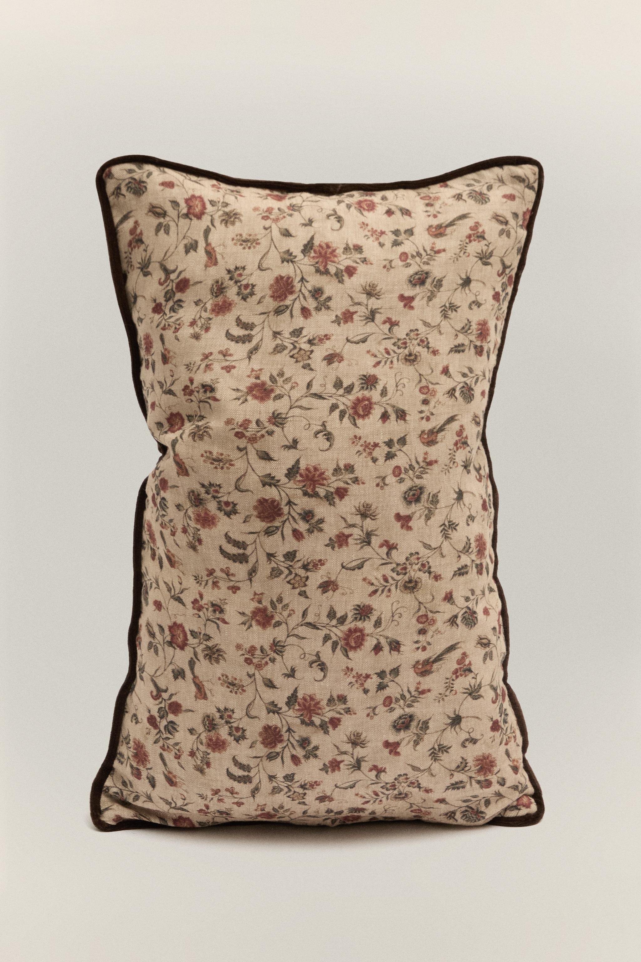 LINEN AND COTTON FLORAL THROW PILLOW COVER WITH PIPING