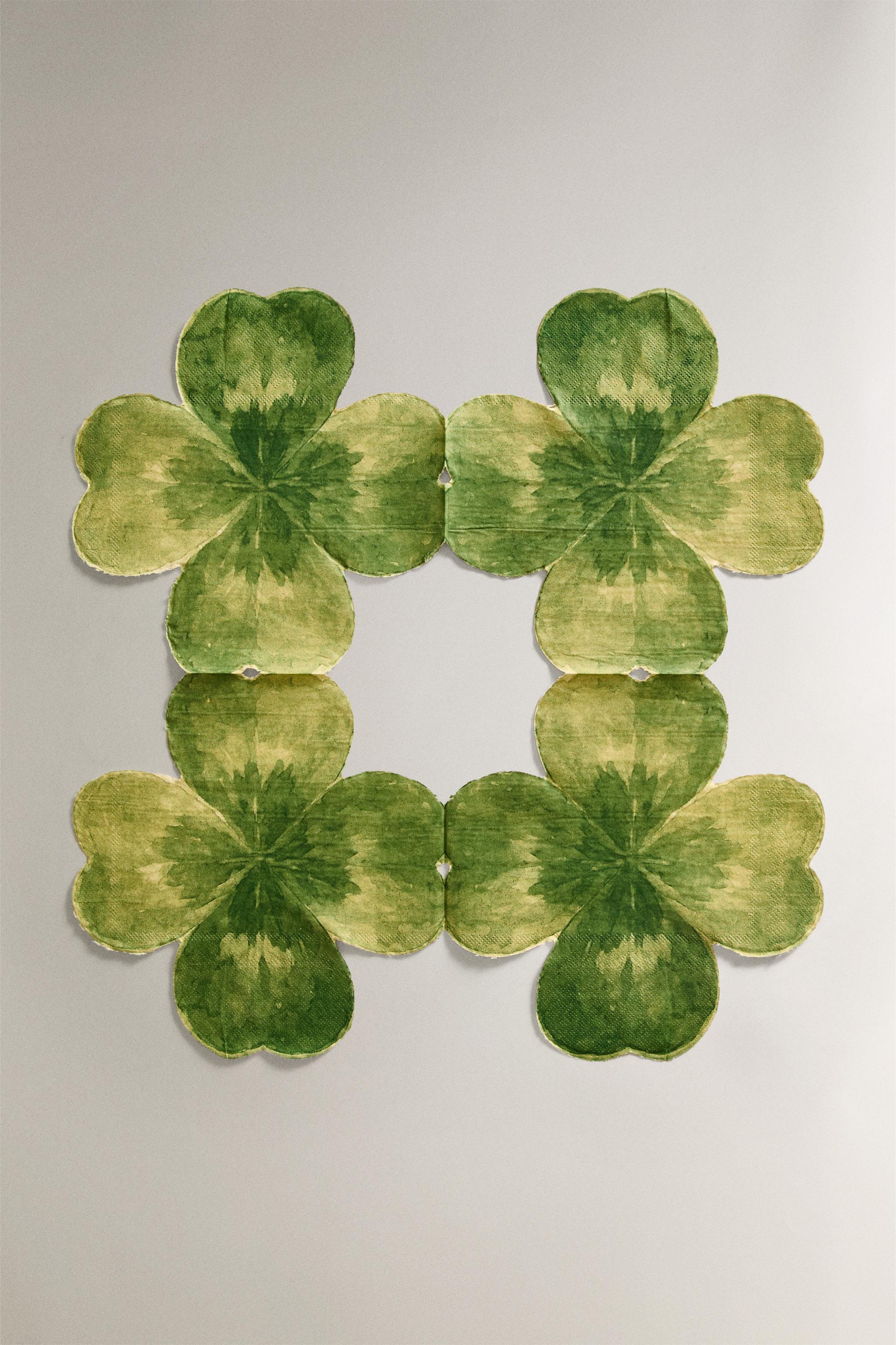 PACK OF CLOVER PAPER NAPKINS (PACK OF 20) — GREEN
