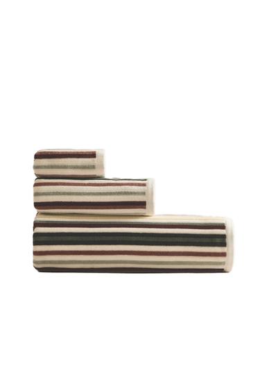 STRIPED VELOUR BATH TOWEL - Multicoloured by Zara