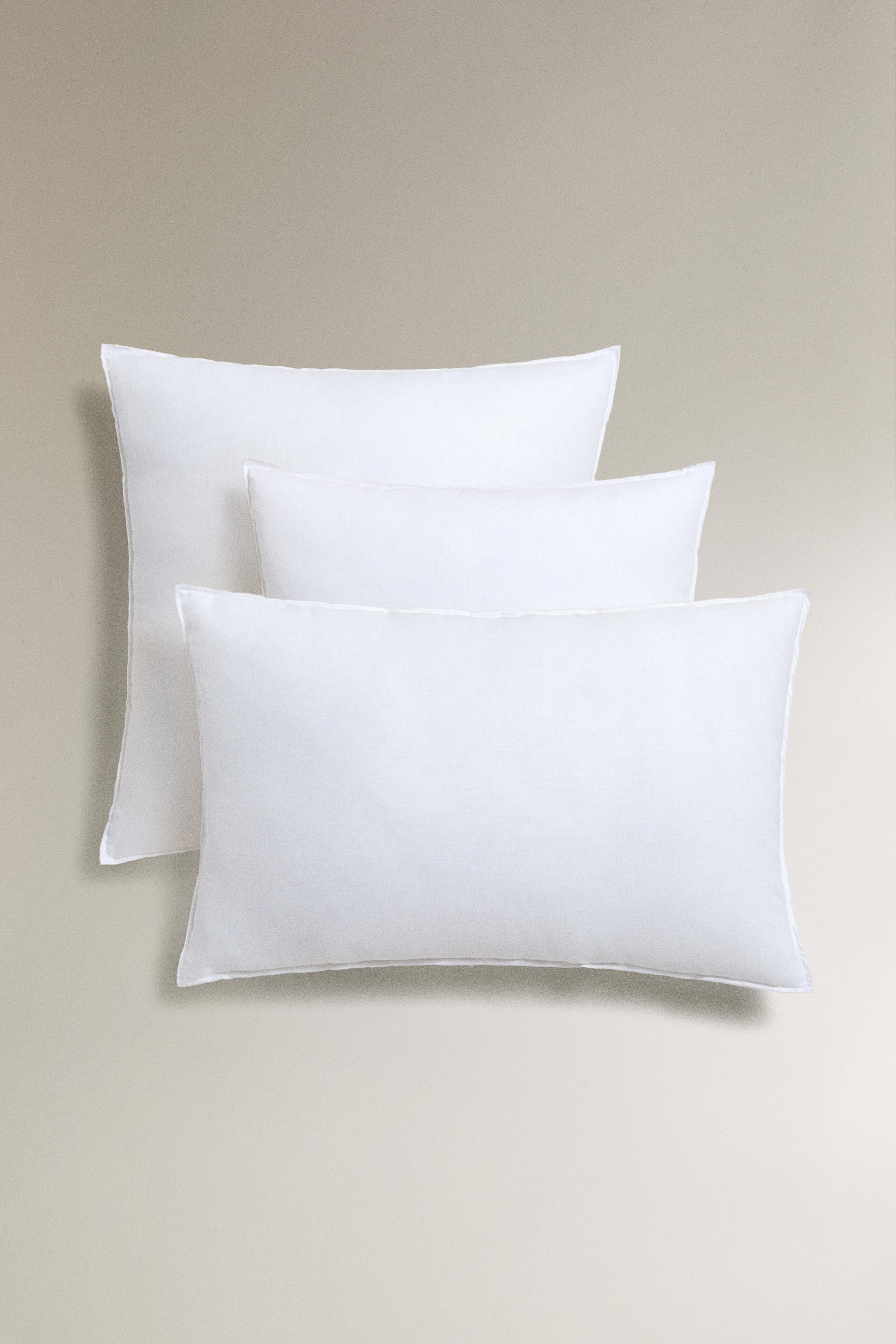 MICROFIBRE CUSHION FILLING — White