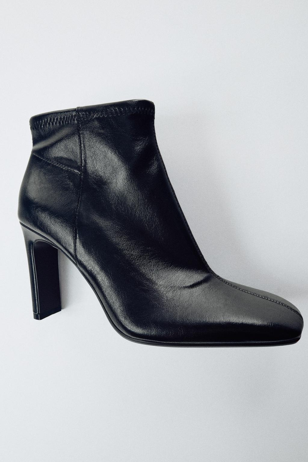 HEELED ANKLE BOOTS