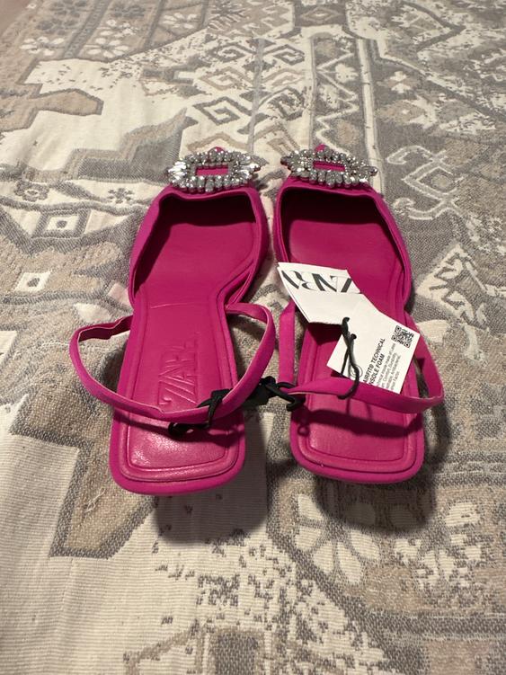 SHIMMERY SLINGBACK HEELS - Image 3