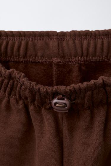 PANTALON DE JOGGING DOUX AVEC ÉTIQUETTE - Bordeaux foncé de Zara - Image 2