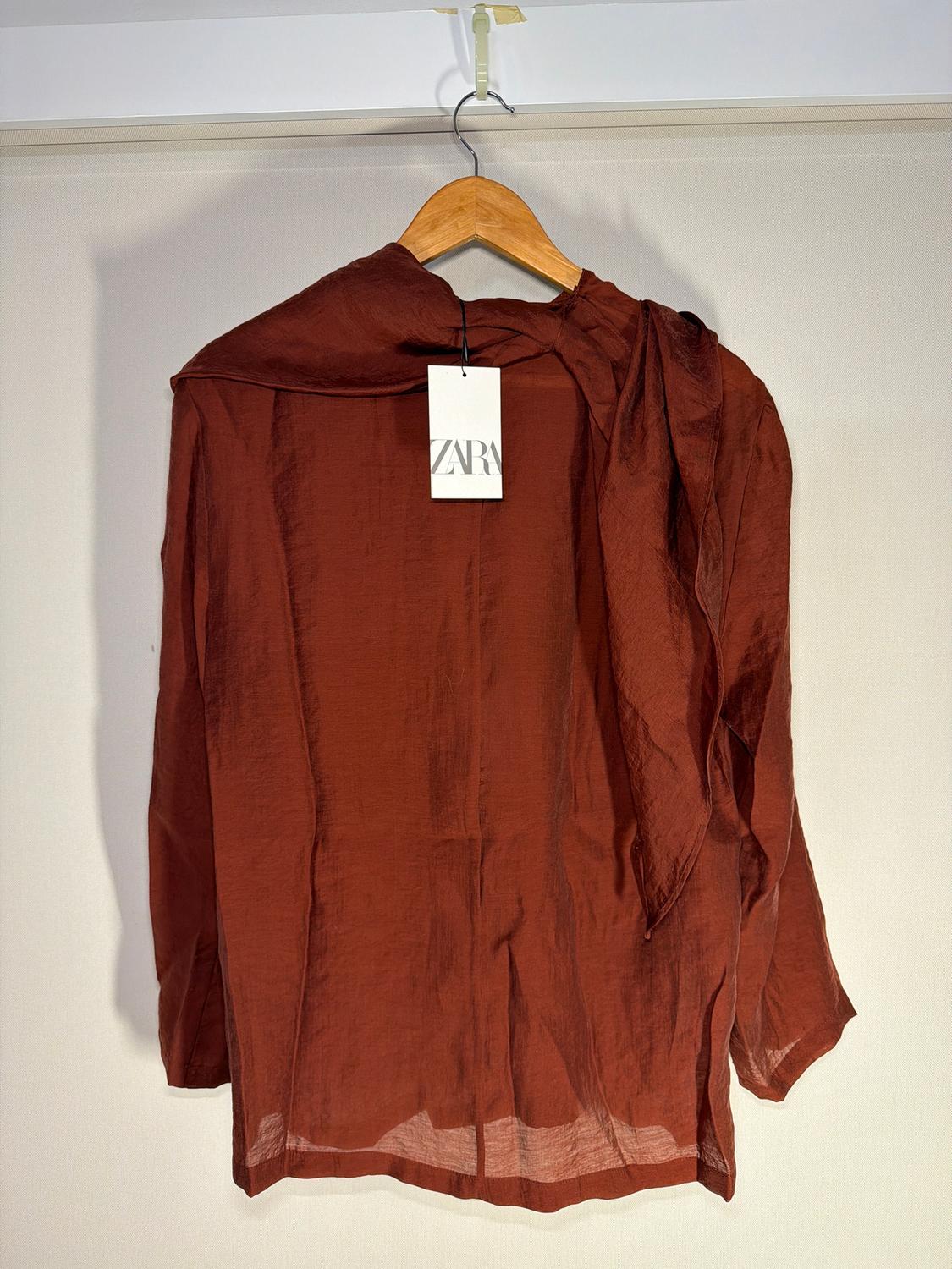 BLUSA FLUIDA PAÑUELO MULTIPOSICIÓN ZW COLLECTION - Image 3