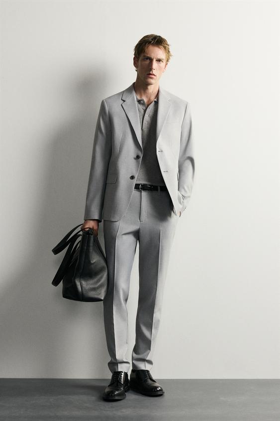 TRAJE CONFORT - Vigoré medio de Zara - Imagen 0