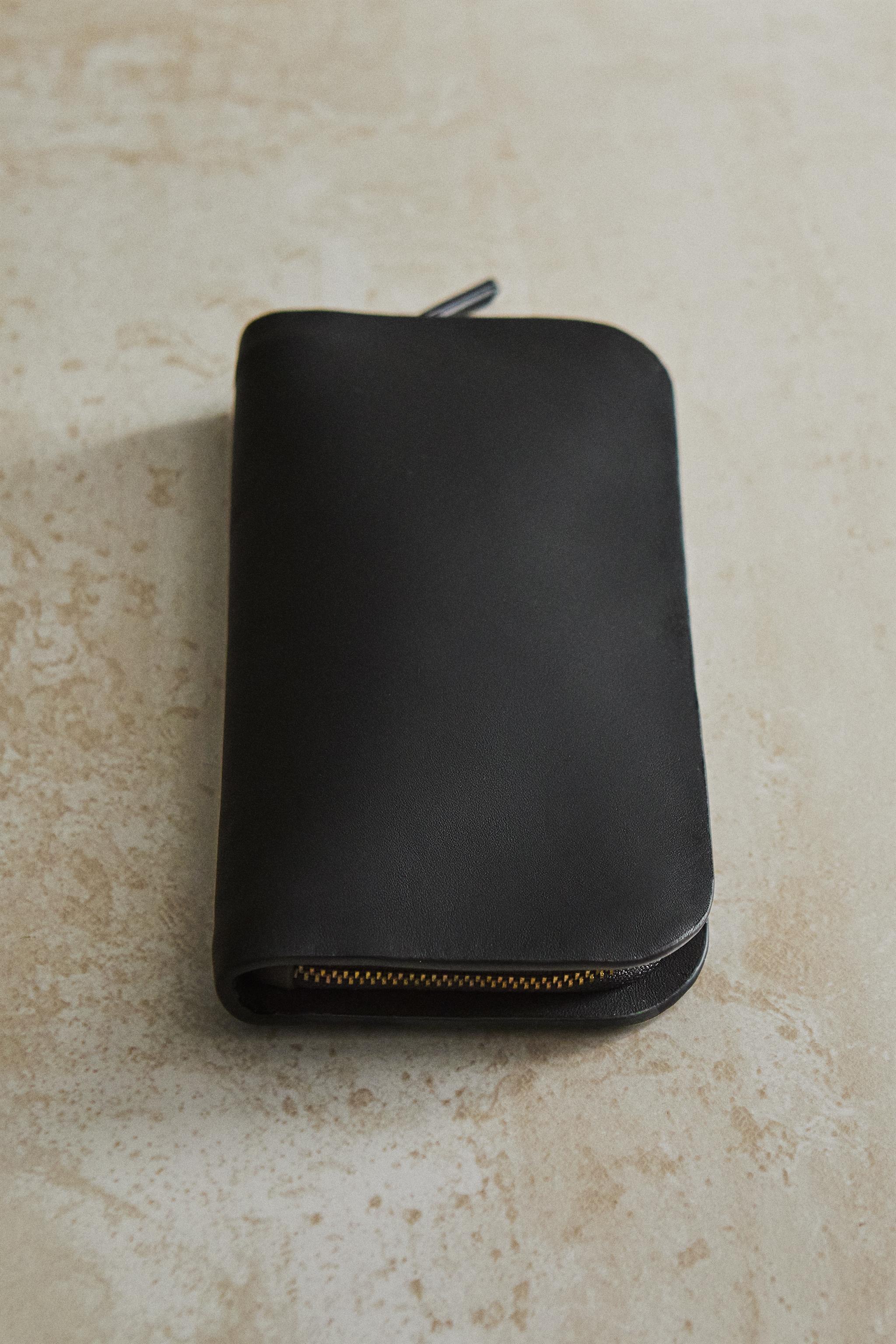 LEATHER WALLET — Black