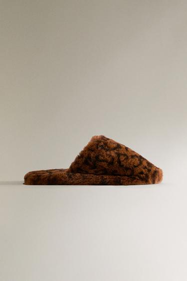 LEOPARD PRINT FAUX FUR SLIPPERS - Brown de Zara - Image 1