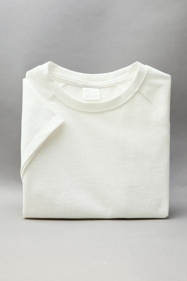 CAMISETA LISA - Crudo de Zara