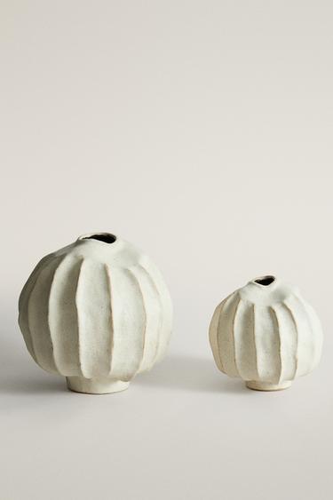 ROUND DECORATIVE CERAMIC VASE — Bone 1