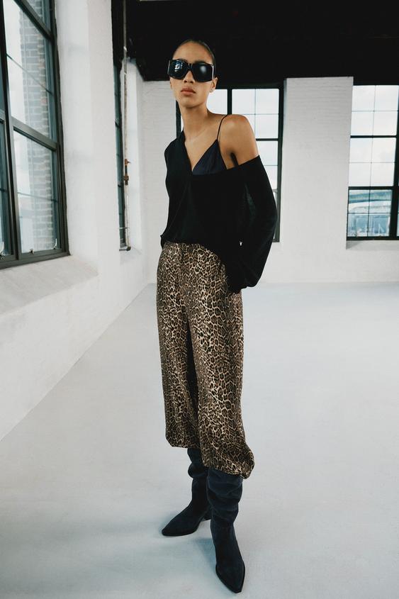 PANTALÓN BOMBACHO ESTAMPADO ANIMAL - Leopardo de Zara - Imagen 0