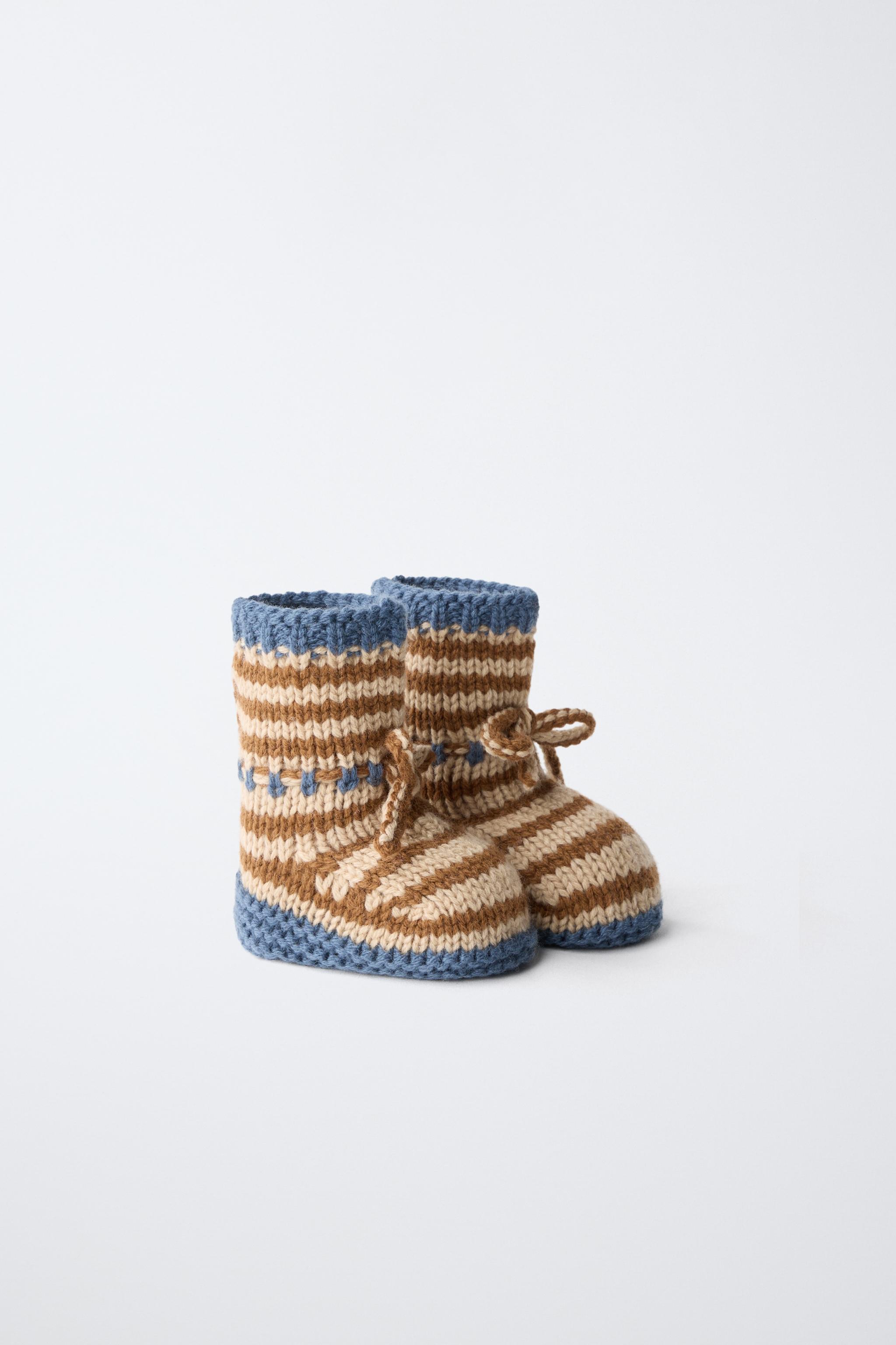 STRIPED KNIT BOOTIE
