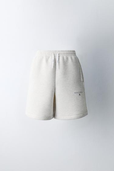 برمودا SPORTY بشعار - رمادي فيجوريه الخاص بـ Zara