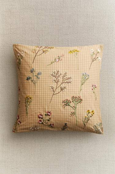 CUSHION COVER WITH FLORAL EMBROIDERY - Light beige by Zara - Image 5