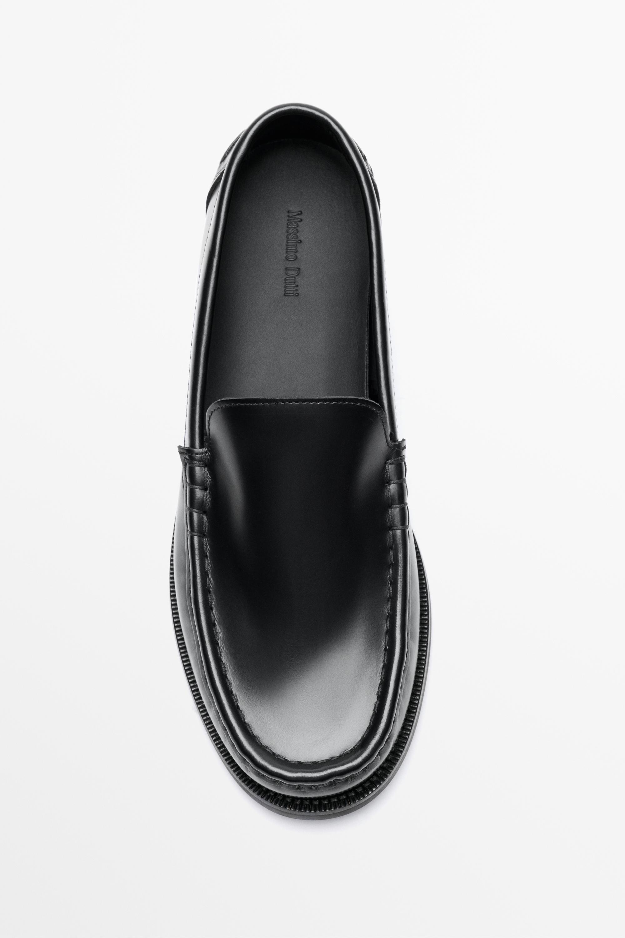 Smooth leather loafer