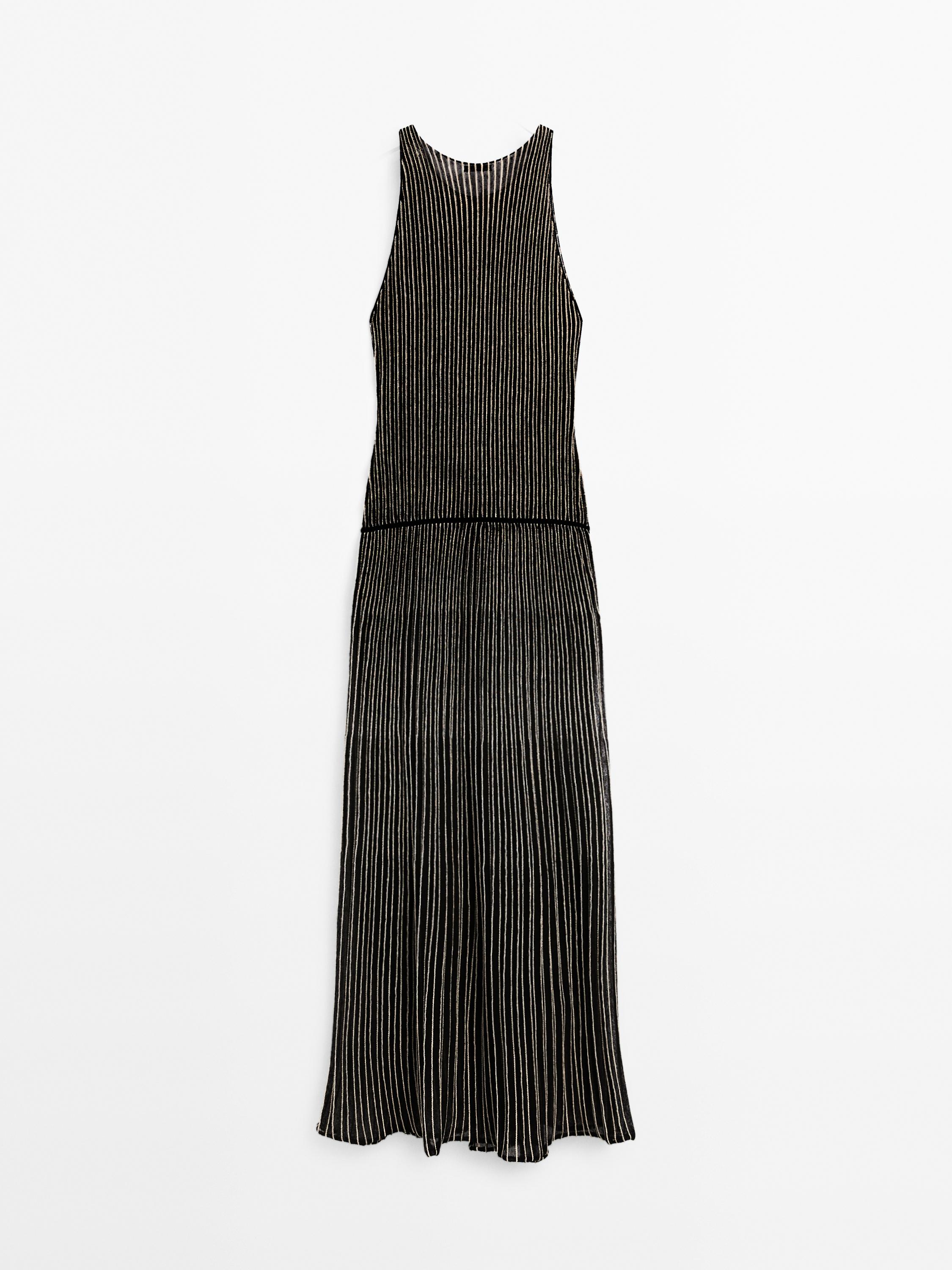 Robe longue en maille plissée