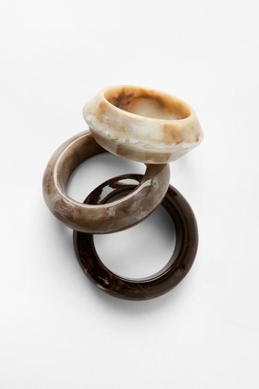 PACK OF 3 RIGID RESIN BRACELETS - Brown by Zara