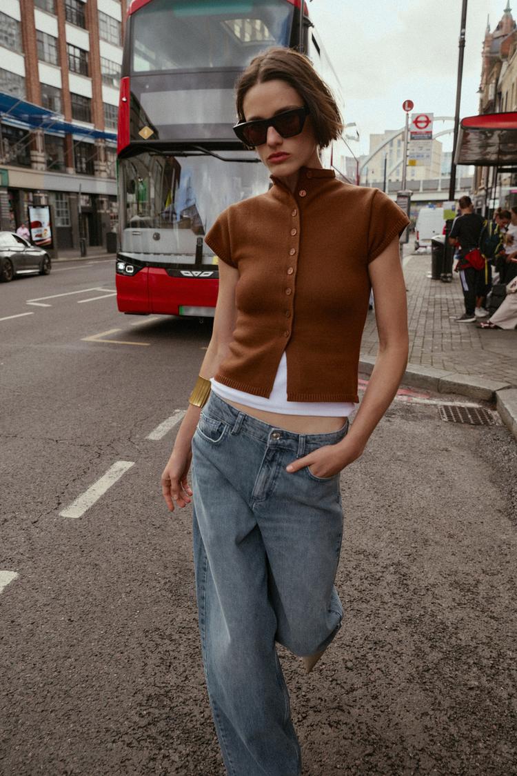 TOP IN MAGLIA CON BOTTONI Marrone ZARA Italia Italy