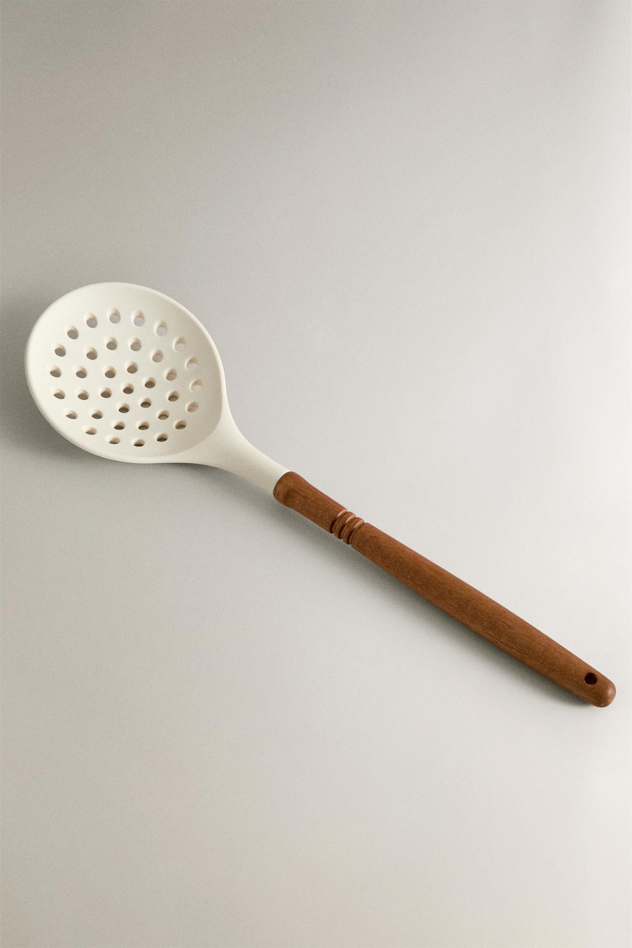 SILICONE AND WOOD SKIMMER — Cream