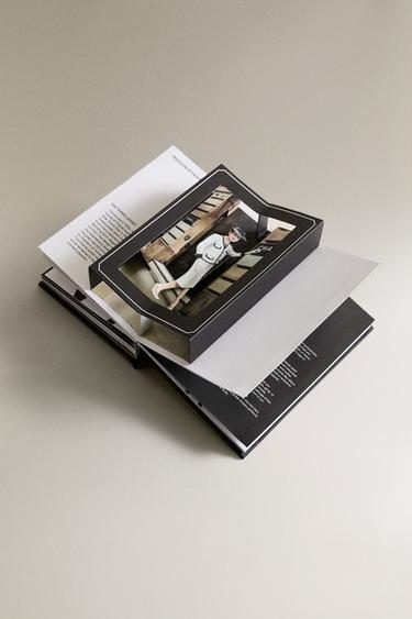 FASHION UNFOLDED "POP UP" BOOK (ENGLISH) - Black by Zara - Image 2