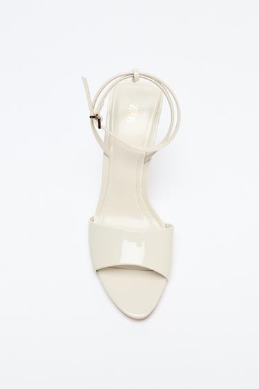 Zara PATENT HEELED SANDALS - Ecru