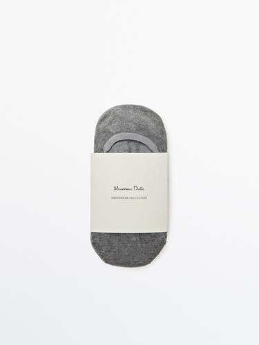 Pack 3 calcetines invisibles mezcla algodón - Gris Antracita de Zara