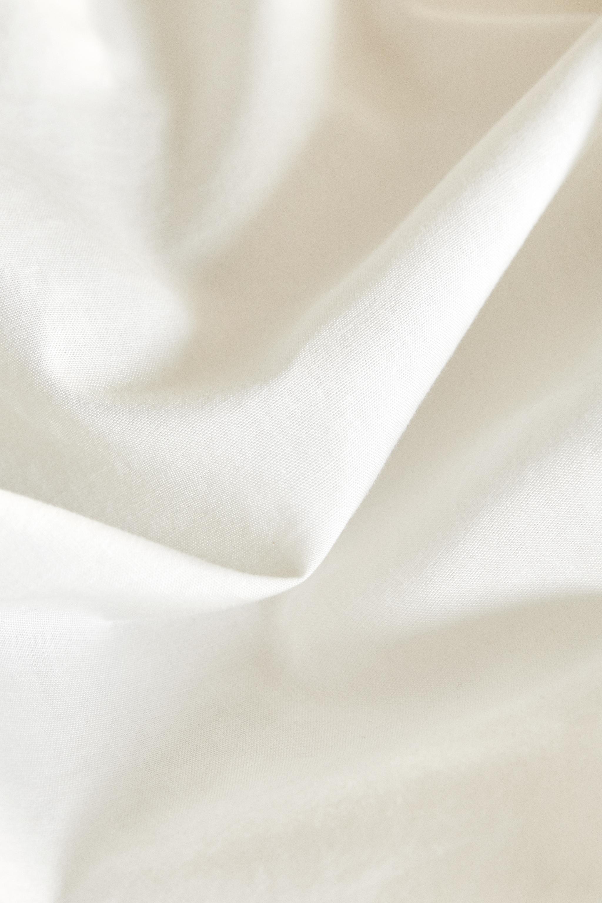 SOLID COLOR FITTED SHEET