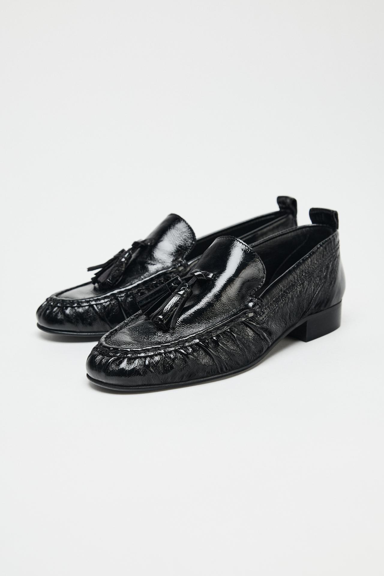 GATHERED LEATHER LOAFERS WITH TASSELS