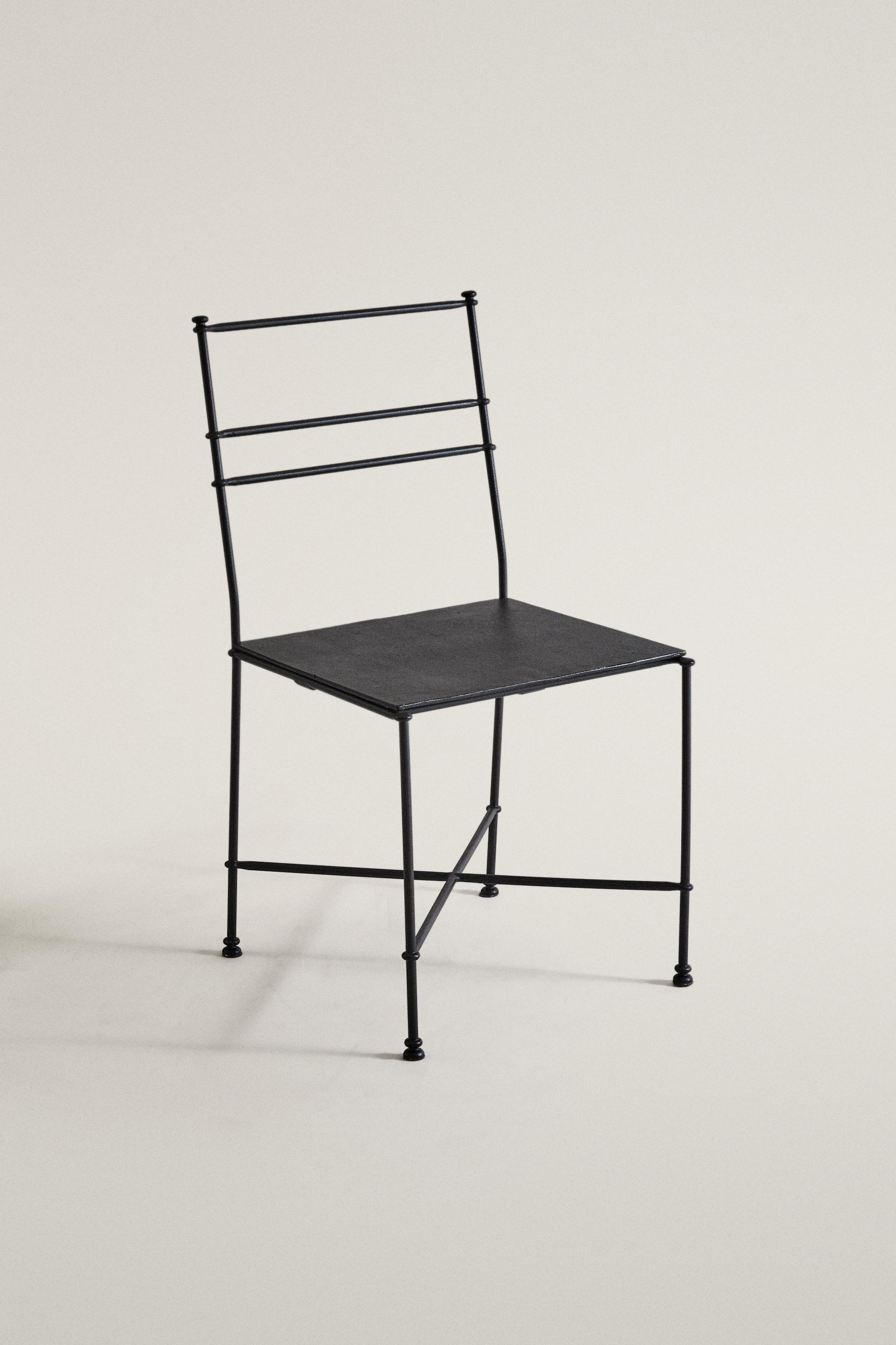 OUTDOOR WROUGHT IRON CHAIR