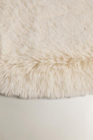 IRREGULAR FUZZY SMALL RUG - Ecru de Zara - Image 2
