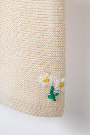 GARTER STITCH TROUSERS WITH EMBROIDERED FLOWERS - Vanilla by Zara - Image 3