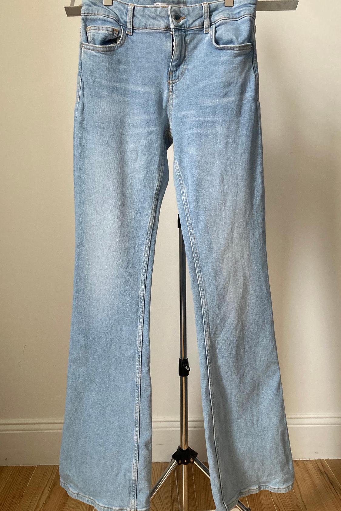 Z1975 FLARE LOW-RISE FULL LENGTH JEANS