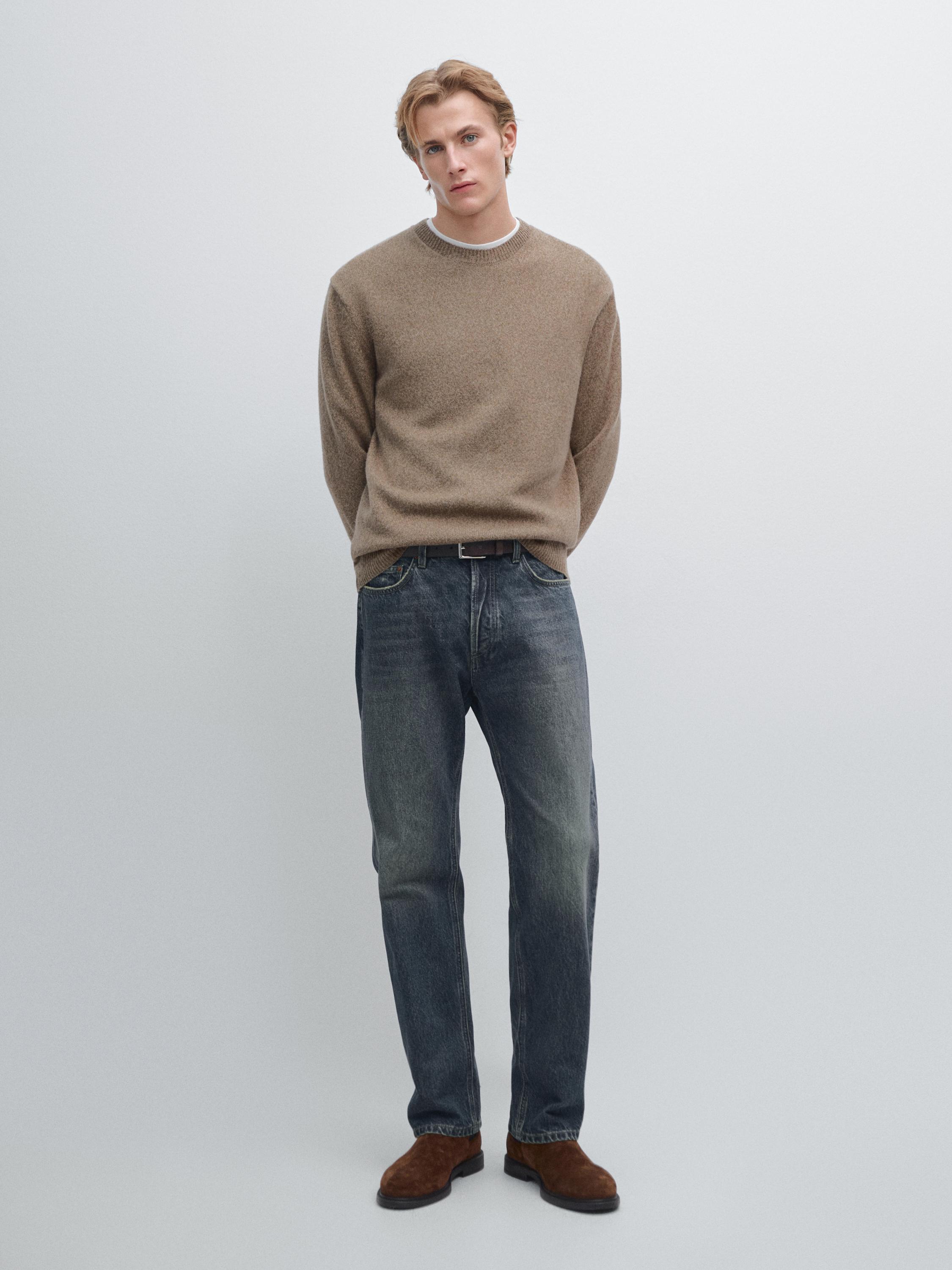 Crew neck melange knit sweater