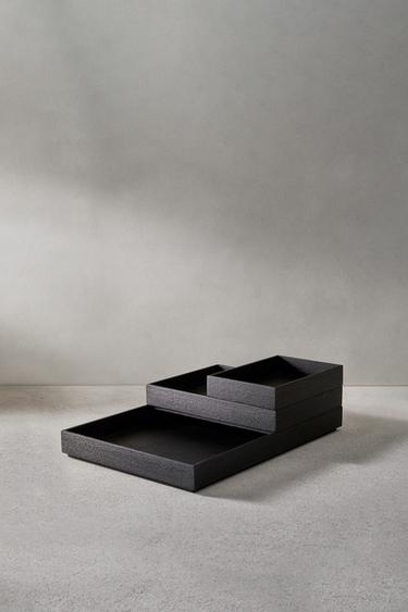 TRAY 01 — Black 1