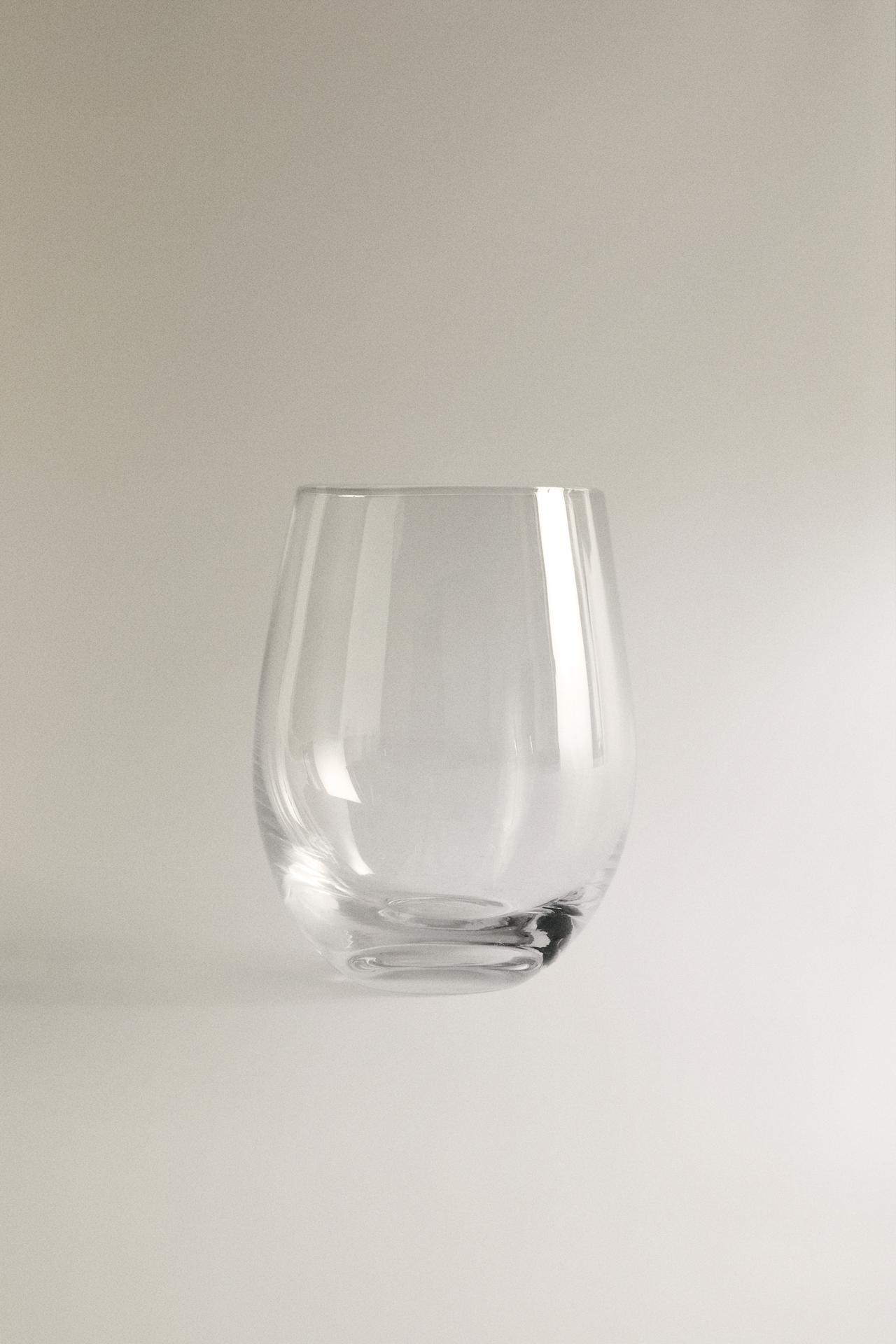 SET OF ROUNDED GLASS TUMBLERS (SET OF 3) — Transparent