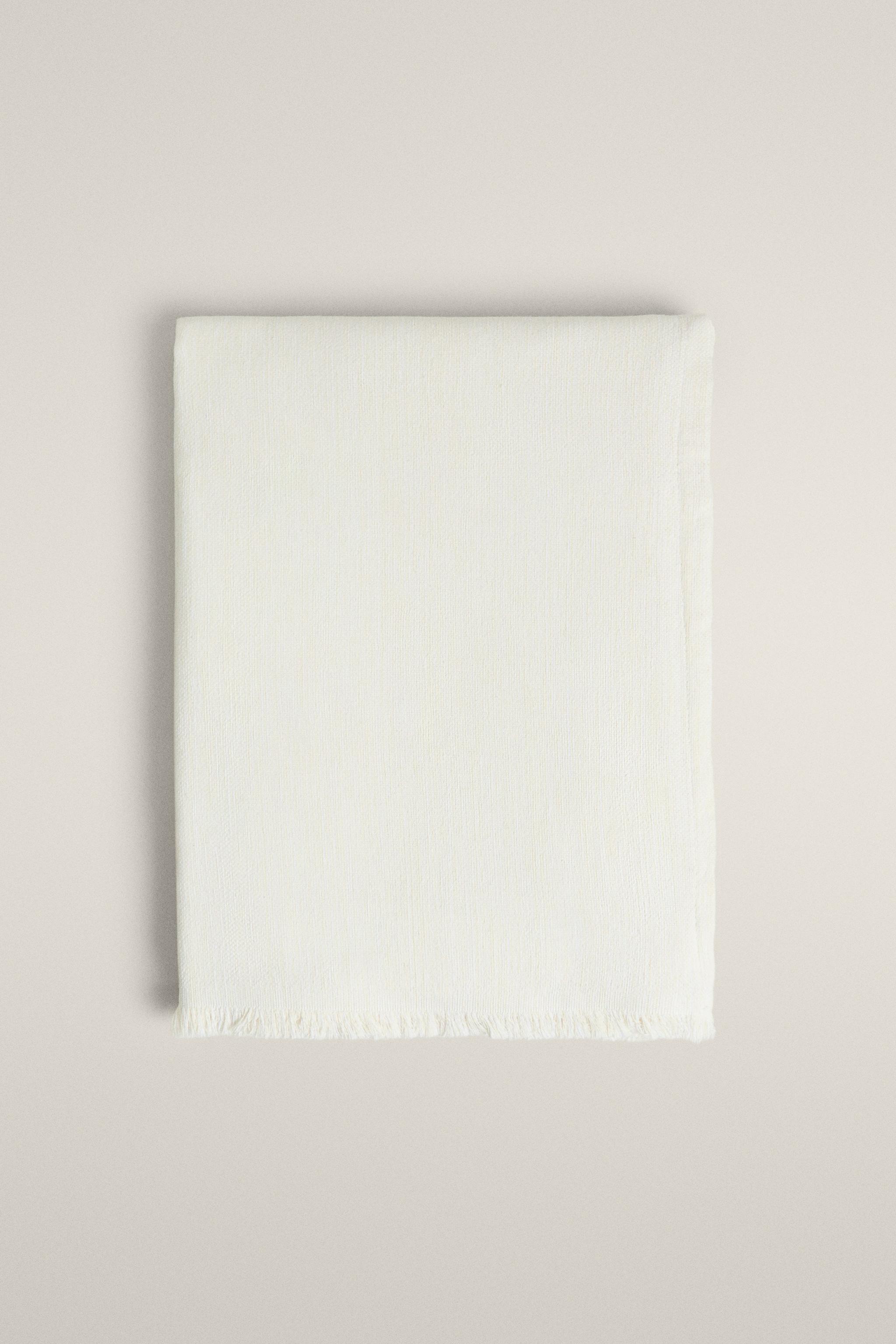 PLAIN MULTIPURPOSE BLANKET