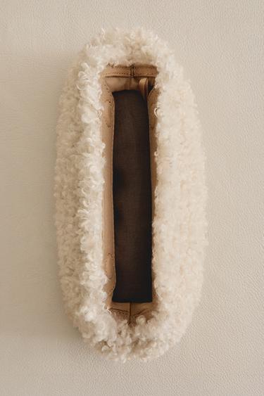 NECESER PELO - Blanco Crudo de Zara