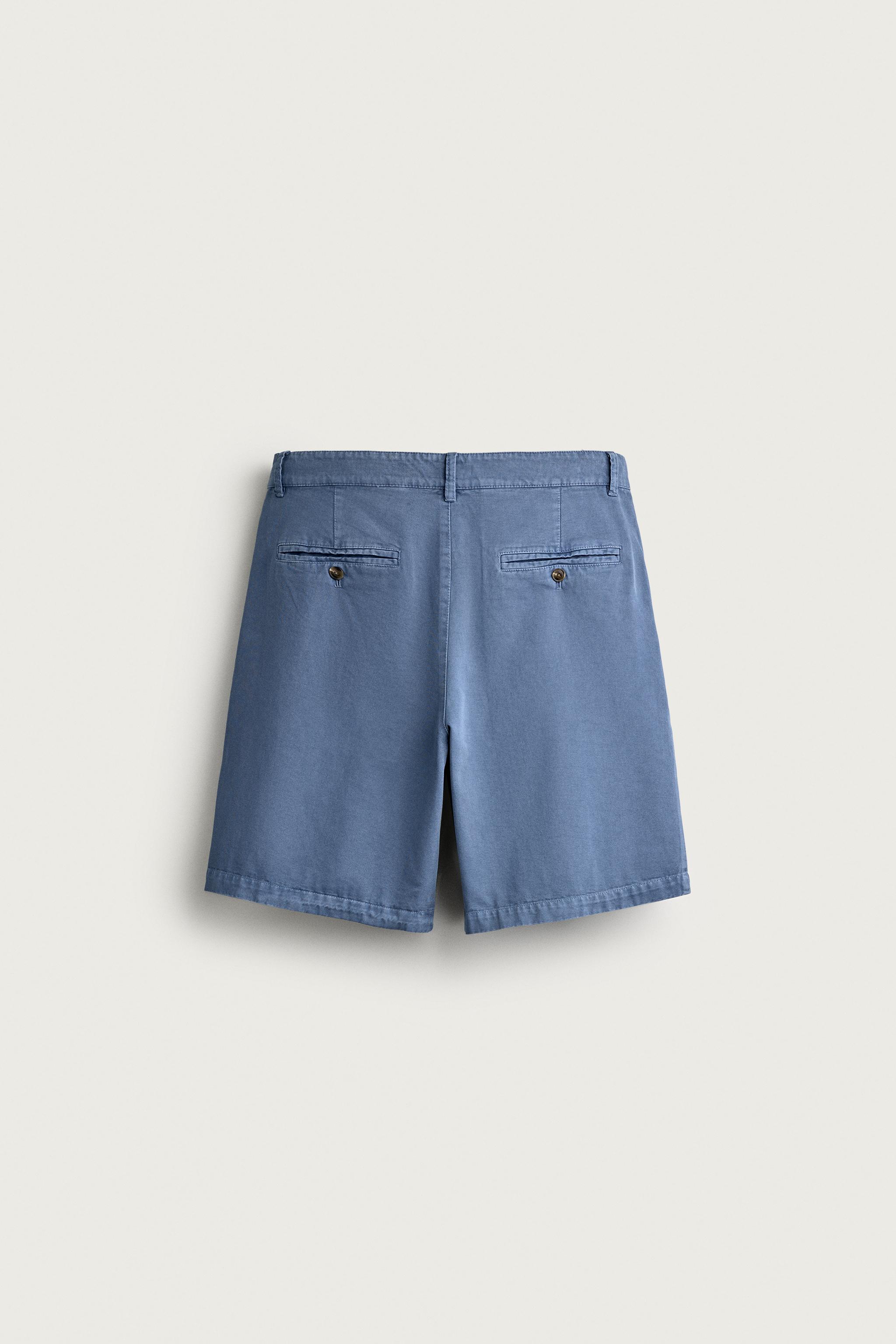 PLEATED REGULAR FIT BERMUDA SHORTS