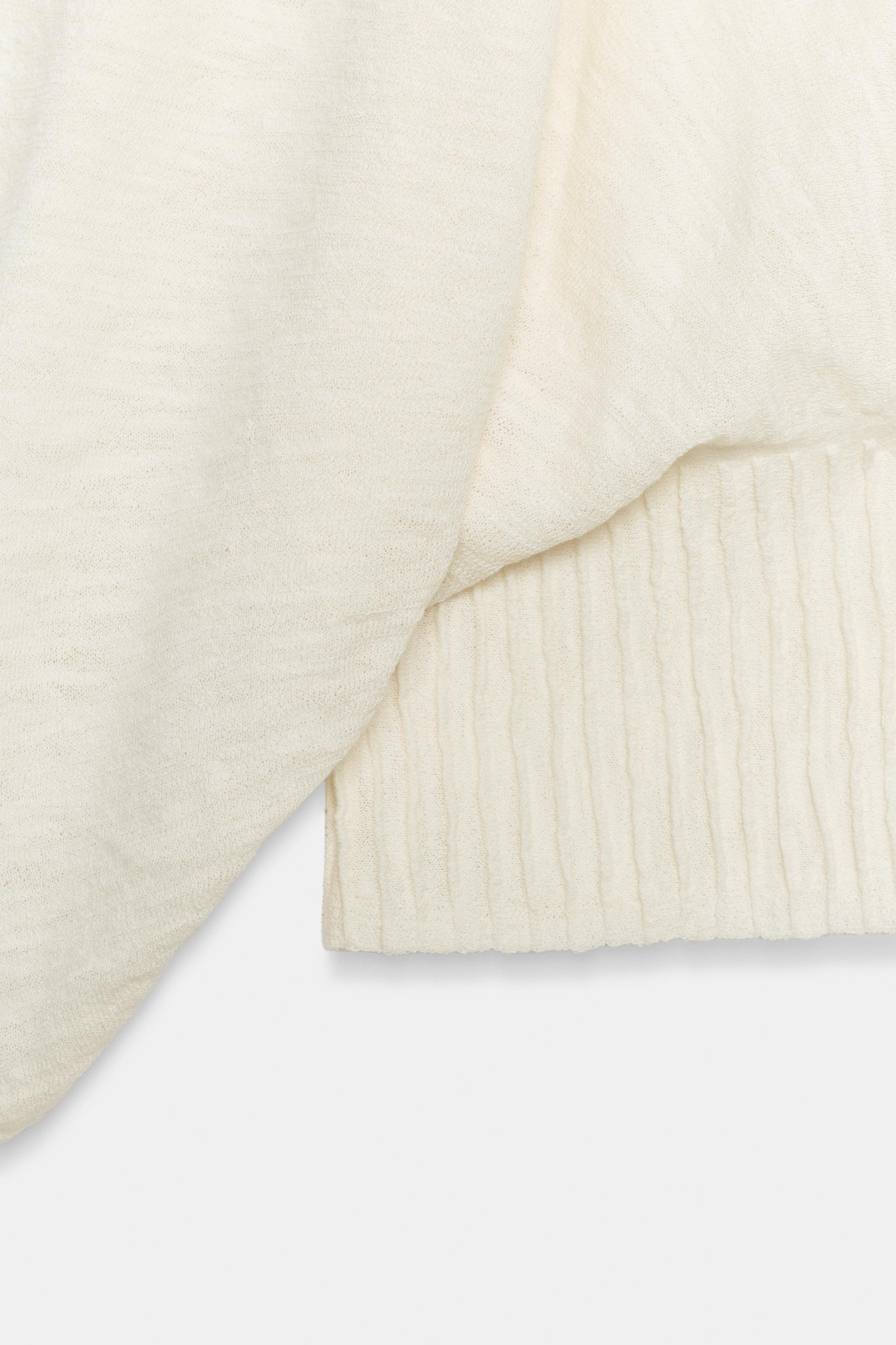VOLUME SLEEVE KNIT JUMPER