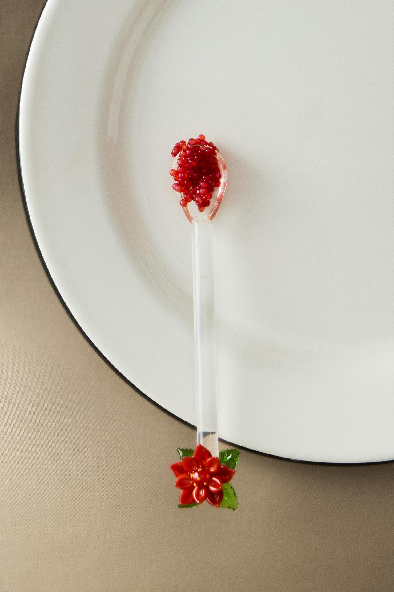 GLASS CHRISTMAS DESSERT SPOON SET (SET OF 6) — Red