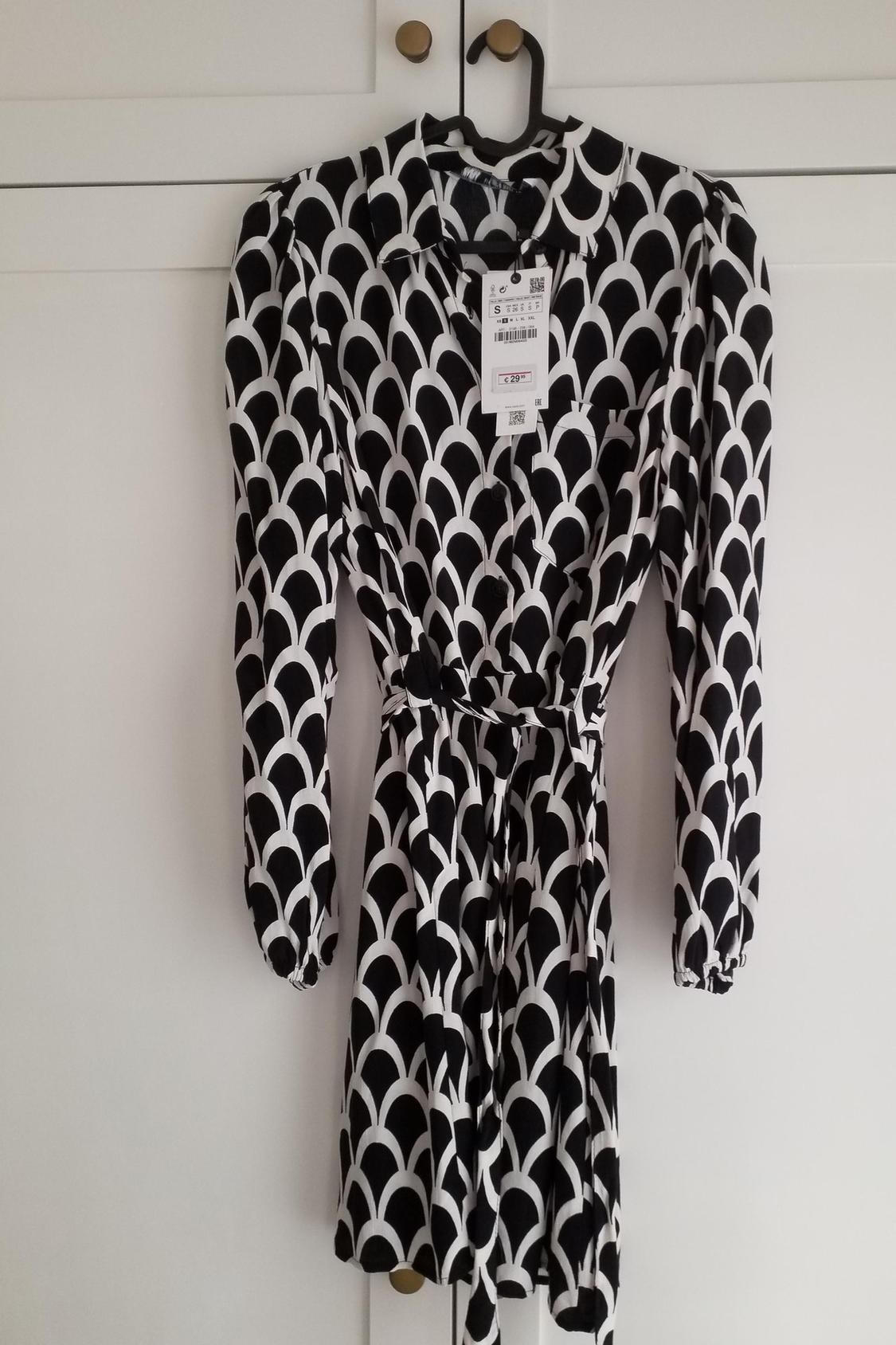 SHORT PRINTED DRESS