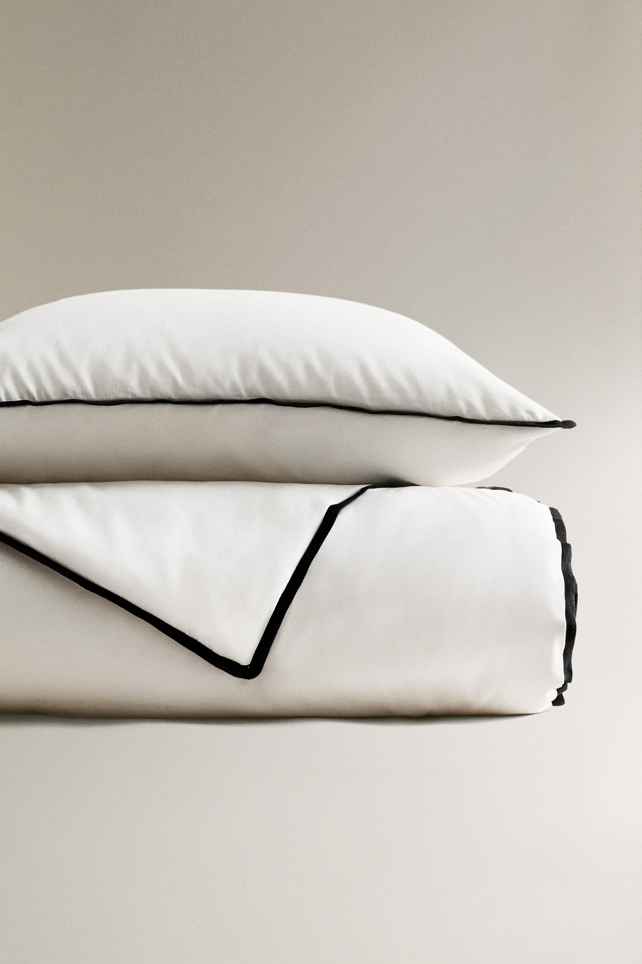 ÉDREDON SATIN MATELASSÉ POIS