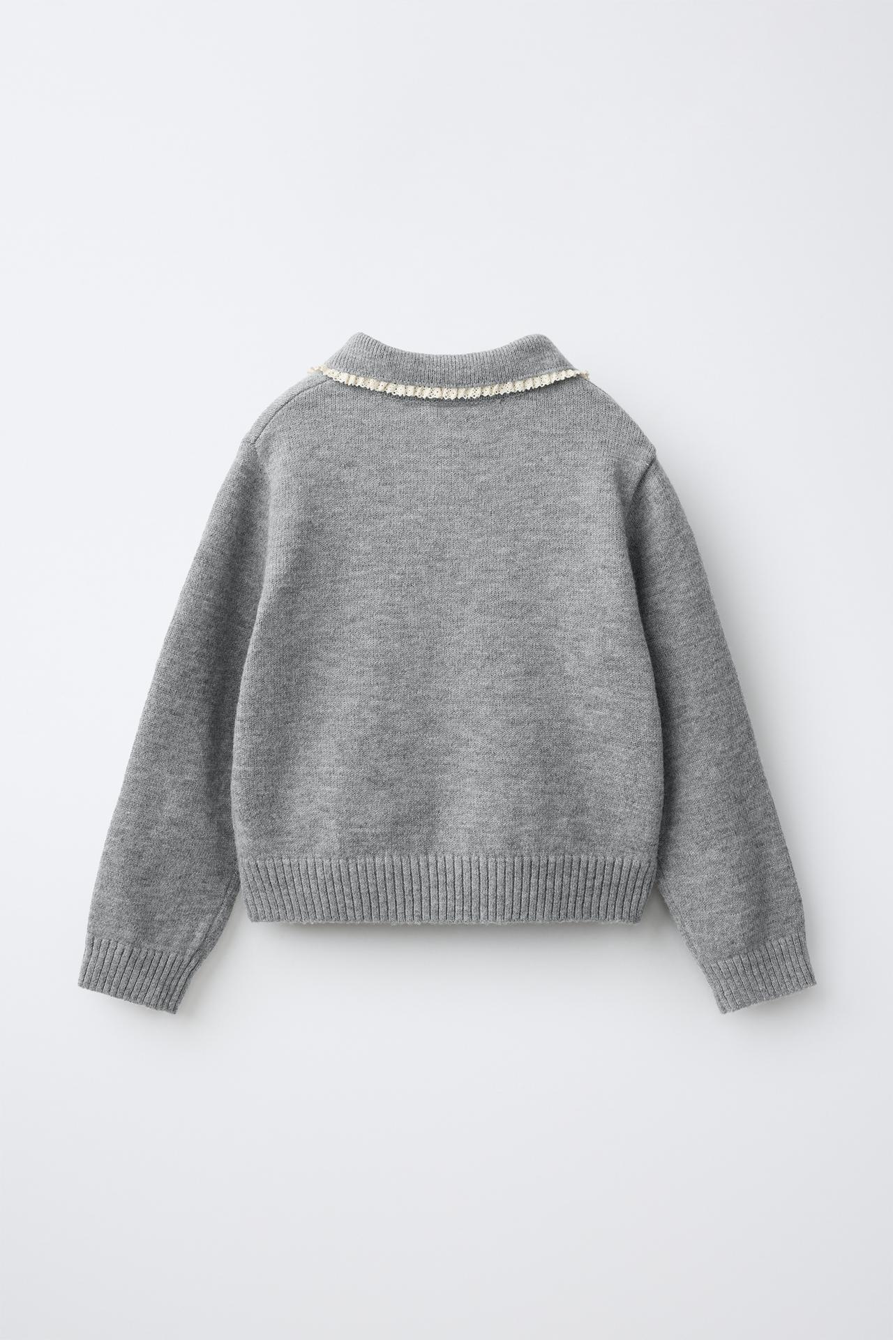 LACE COLLAR KNIT SWEATER — Mid-gray