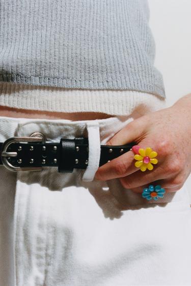 THREE-PACK OF FLOWER RINGS — Multicolored 2