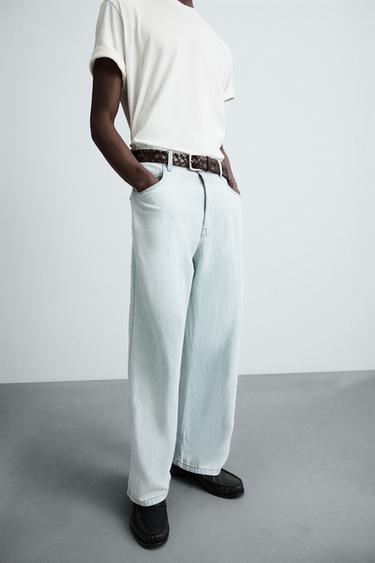 LIGHTWEIGHT LOOSE WIDE-LEG JEANS - Light blue by Zara - Image 4