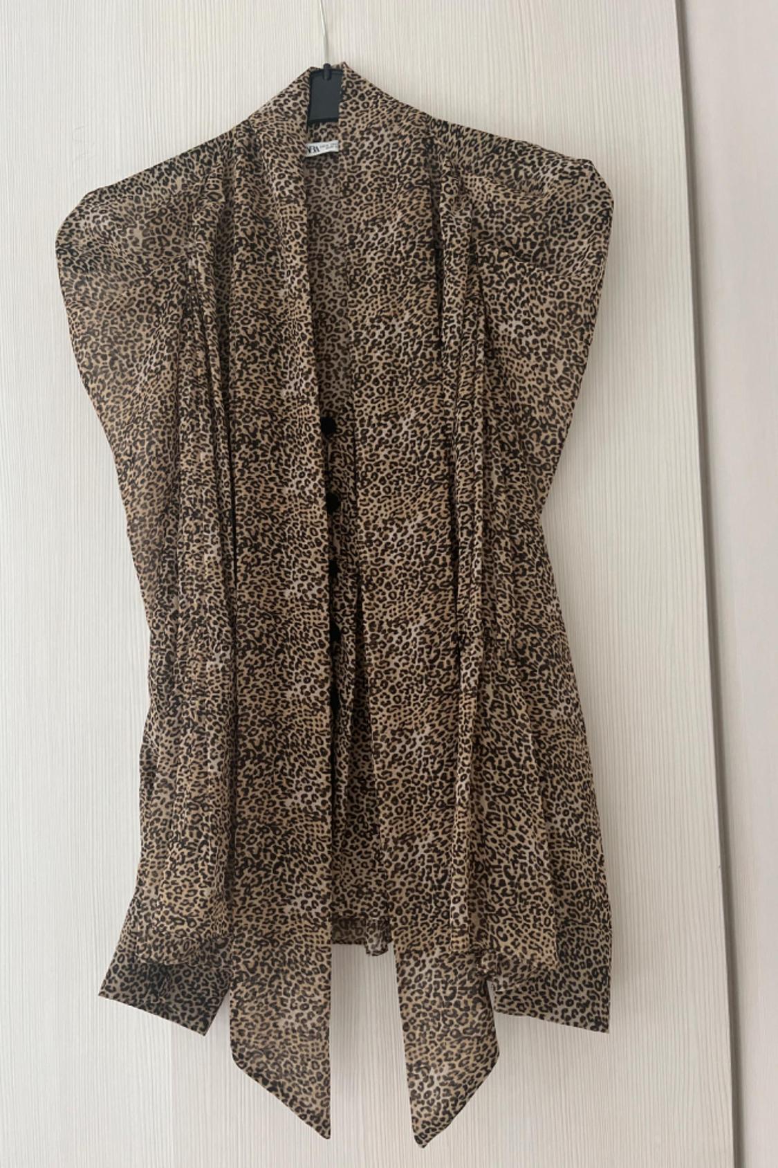 PRINTED BLOUSE WITH BOW