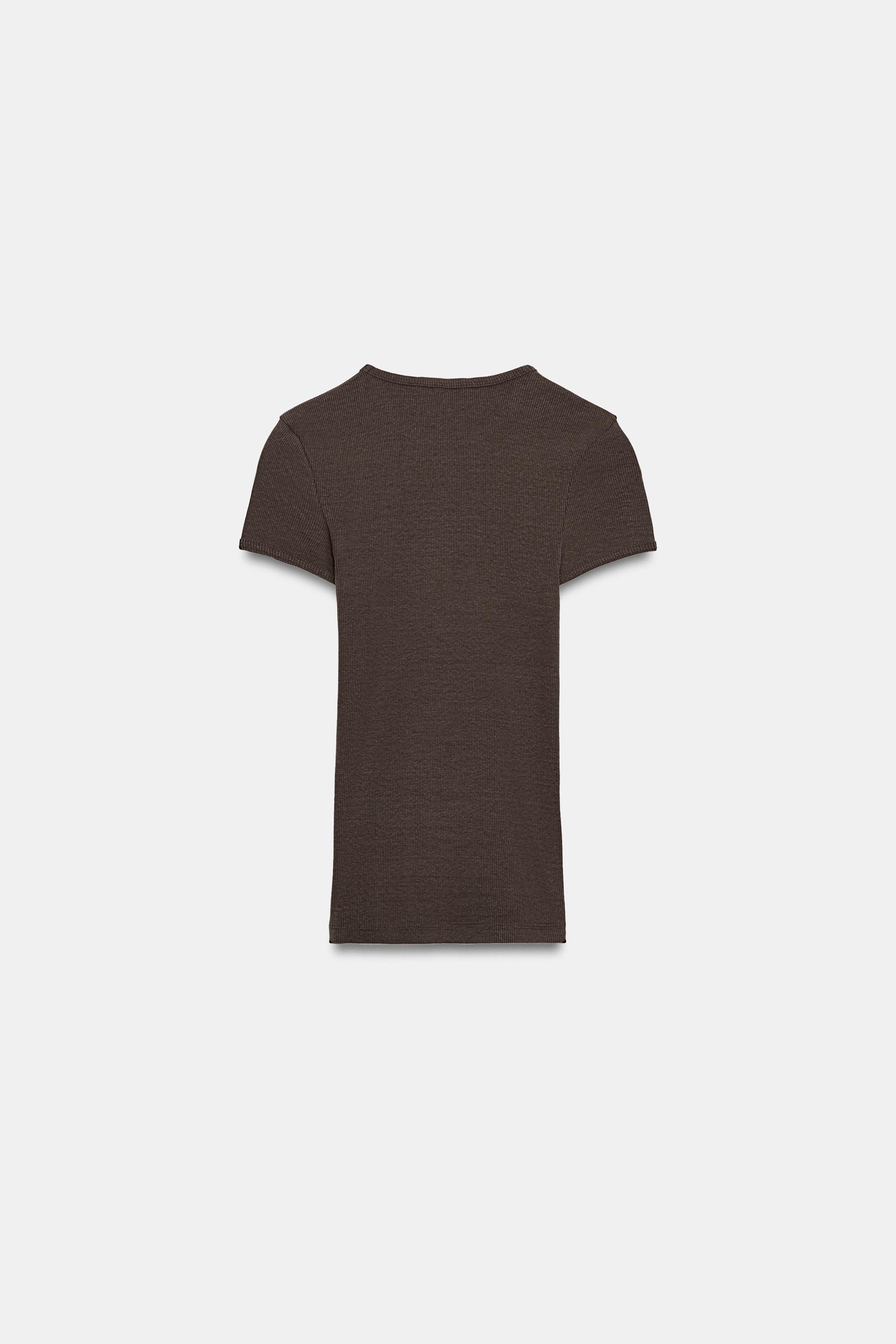 RIBBED T-SHIRT
